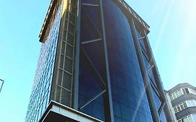 Le Luxe Suites Hotel